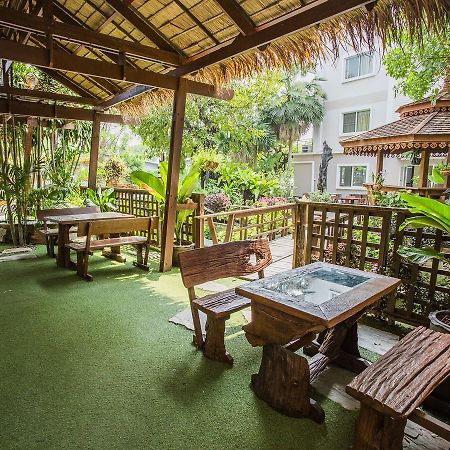 The Loft Resort Бангкок Екстер'єр фото